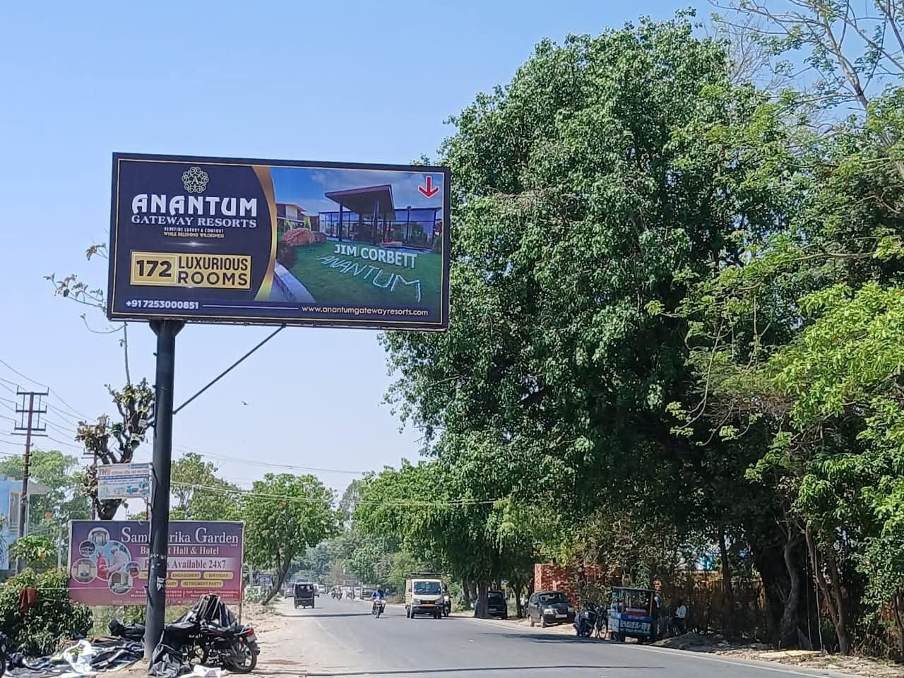 Billboards & Highway Hoardings
